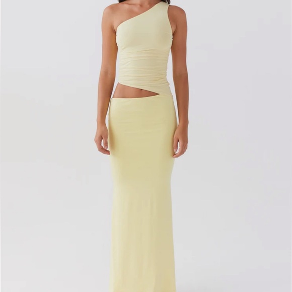 Dresses & Skirts - Peppermayo Exclusive - Seranella One Shoulder Maxi Dress - Lemon